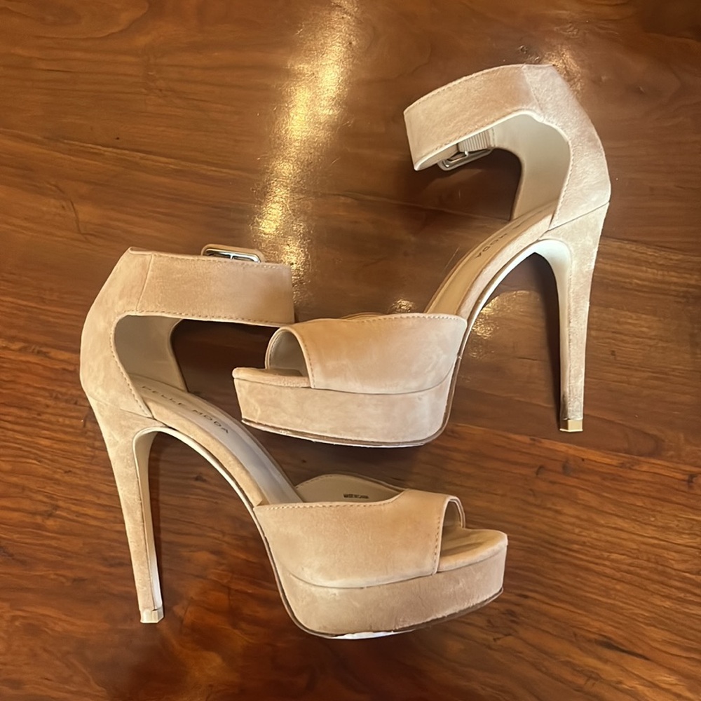Pelle Moda O’Neal Platform Suede Heel Sandal - Picture 8 of 12